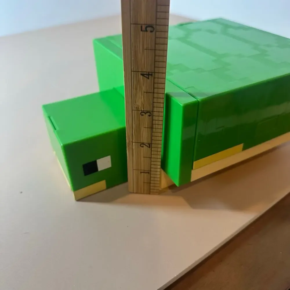 Mattel Minecraft HDW14 Transforming Turtle Hideout Playset Toy Incomplete